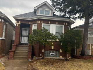 8219 S Honore Street, Chicago, IL 60620