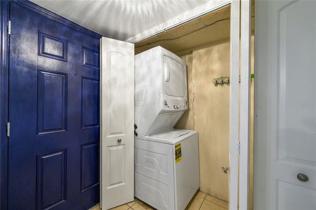 1810 NW 23RD BOULEVARD 174, Gainesville, FL 32605