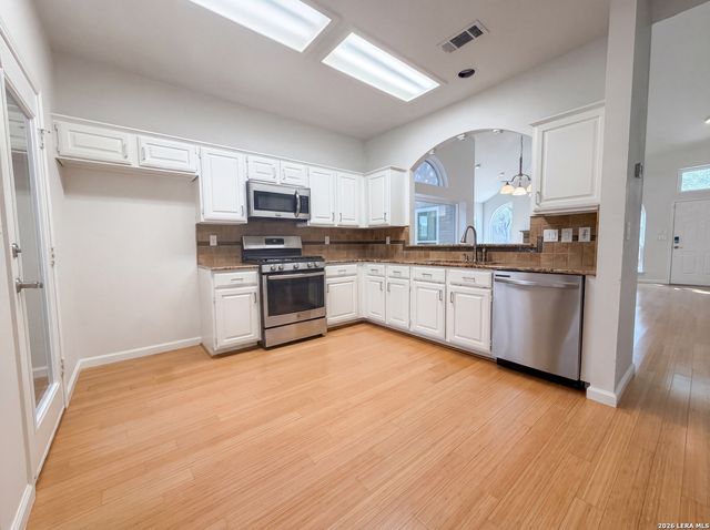 2042 CHITTIM TRAIL DR, San Antonio, TX 78232