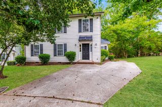 22 Knightsbridge Court, Durham, NC 27707
