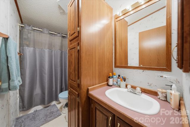 107 10th Street NE, Hildebran, NC 28637