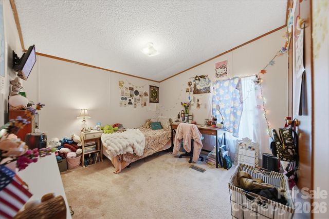 107 10th Street NE, Hildebran, NC 28637