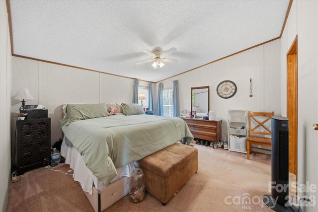 107 10th Street NE, Hildebran, NC 28637