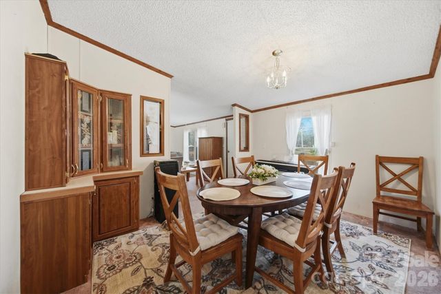 107 10th Street NE, Hildebran, NC 28637