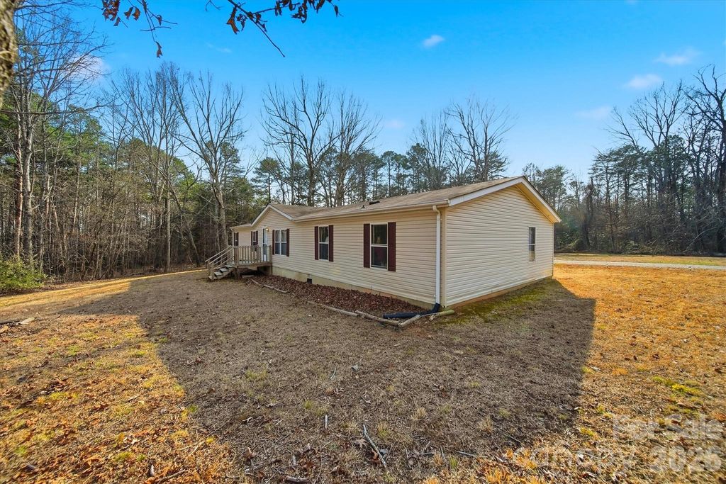 107 10th Street NE, Hildebran, NC 28637