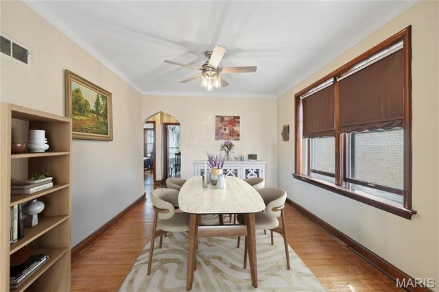 5622 Pernod Avenue, St Louis, MO 63139