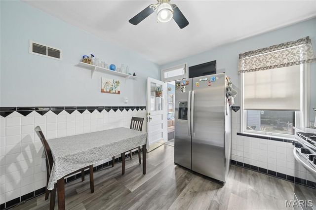 5622 Pernod Avenue, St Louis, MO 63139