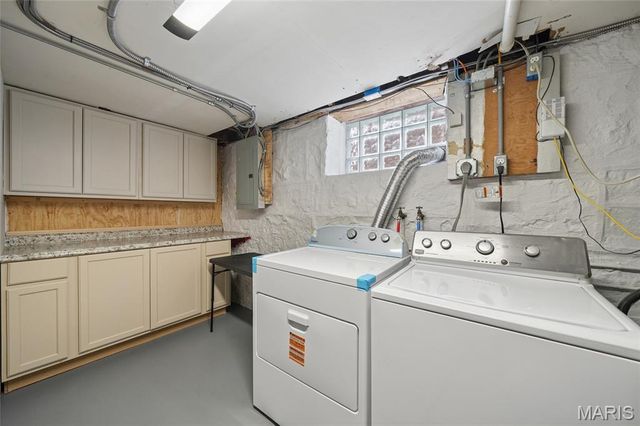 5622 Pernod Avenue, St Louis, MO 63139