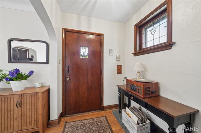 5622 Pernod Avenue, St Louis, MO 63139