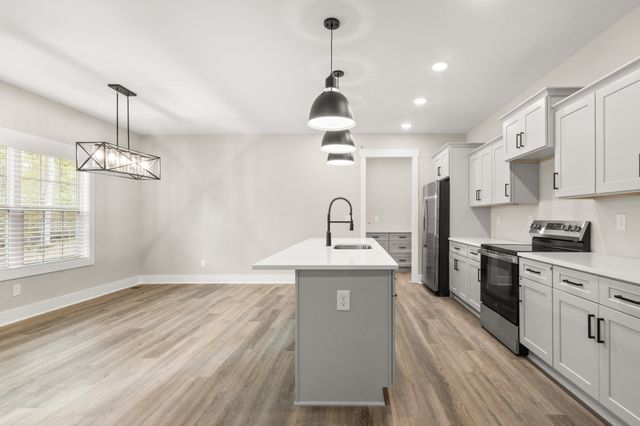 545 Canyon View Court, Clarksville, TN 37040