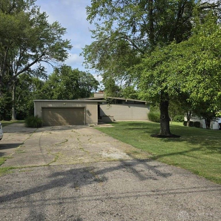 496 Todhunter Road, Monroe, OH 45050