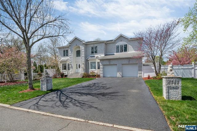 177 Lawson Place, Paramus, NJ 07652