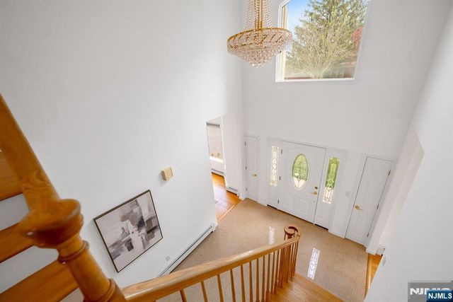 177 Lawson Place, Paramus, NJ 07652