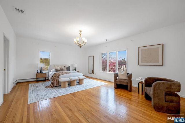 177 Lawson Place, Paramus, NJ 07652