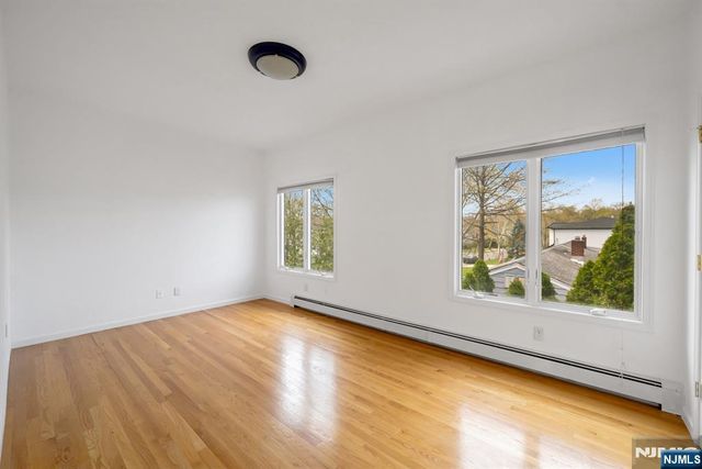 177 Lawson Place, Paramus, NJ 07652