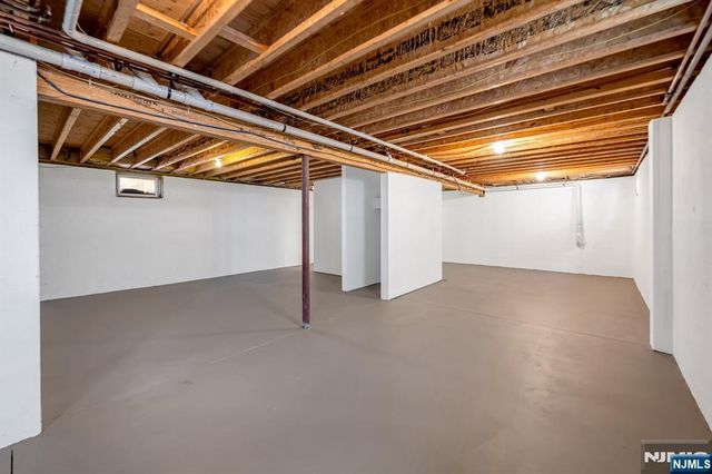 177 Lawson Place, Paramus, NJ 07652