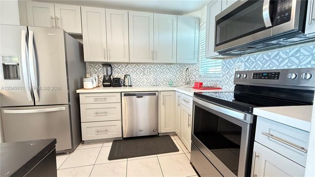 2206 S Cypress Bend Dr 508, Pompano Beach, FL 33069