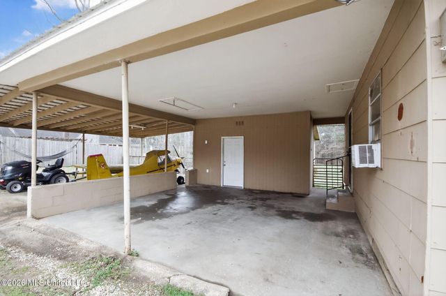 4839 Old Byram Road, Jackson, MS 39212