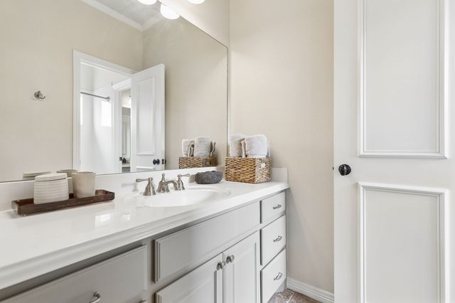 156 Stoneleigh Drive, Heath, TX 75032