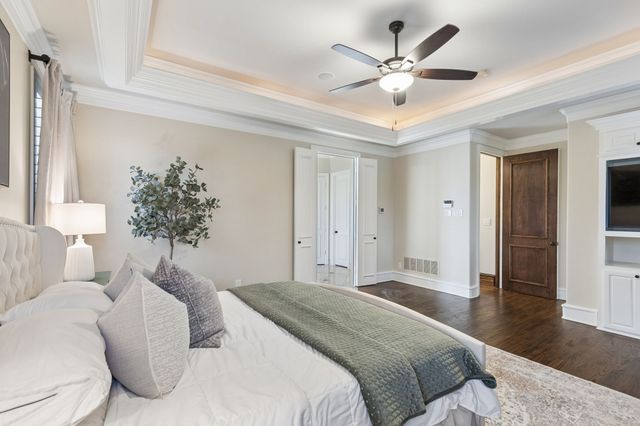156 Stoneleigh Drive, Heath, TX 75032
