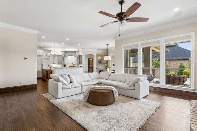 156 Stoneleigh Drive, Heath, TX 75032