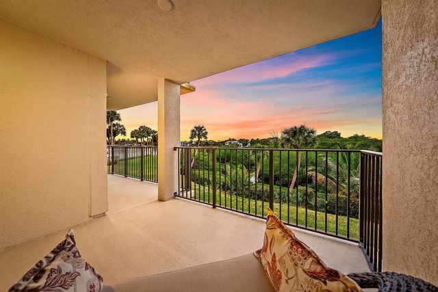 1701 Marina Isle Way 202, Jupiter, FL 33477