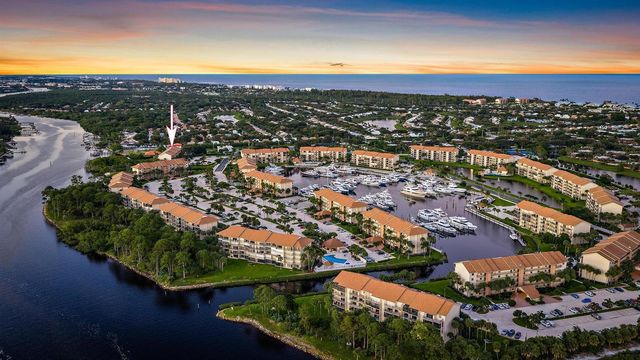 1701 Marina Isle Way 202, Jupiter, FL 33477