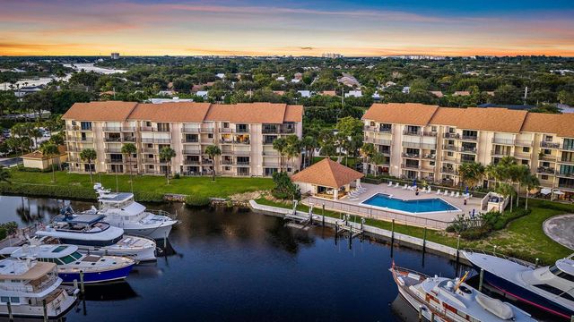 1701 Marina Isle Way 202, Jupiter, FL 33477