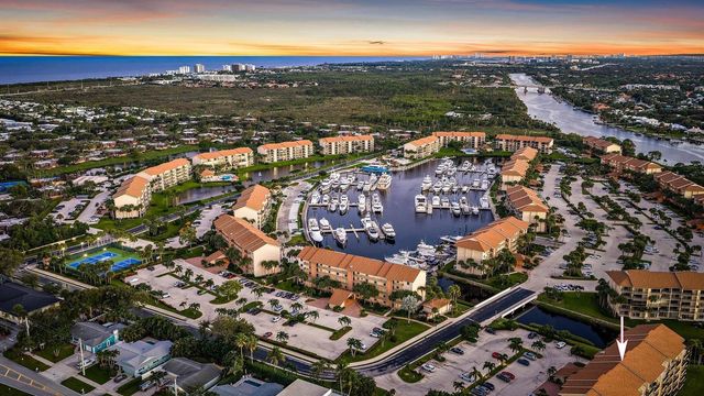 1701 Marina Isle Way 202, Jupiter, FL 33477