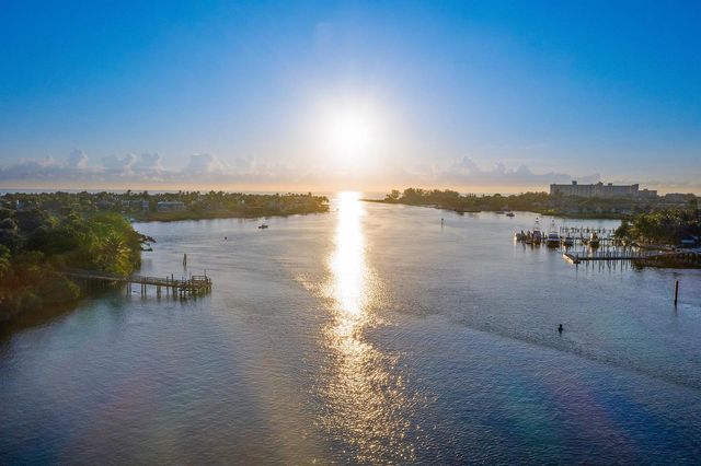 1701 Marina Isle Way 202, Jupiter, FL 33477