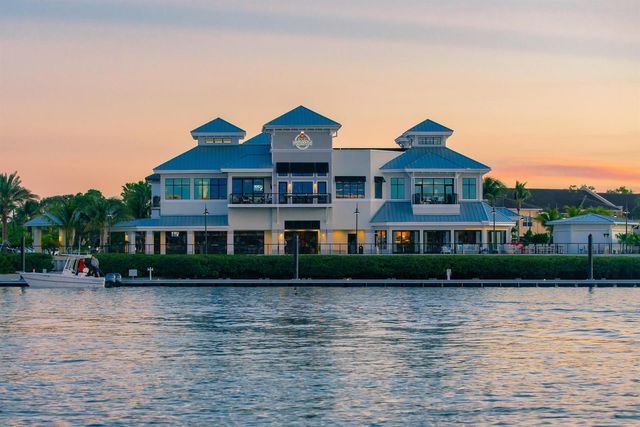 1701 Marina Isle Way 202, Jupiter, FL 33477