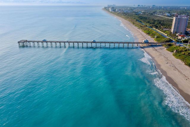1701 Marina Isle Way 202, Jupiter, FL 33477