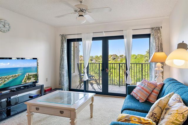 1701 Marina Isle Way 202, Jupiter, FL 33477