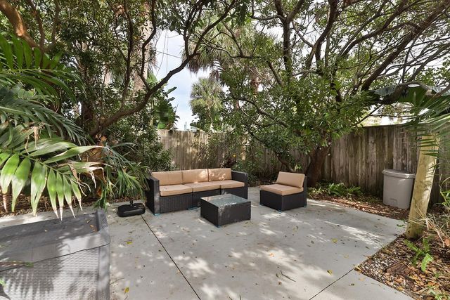 314 DUE EAST STREET, New Smyrna Beach, FL 32169