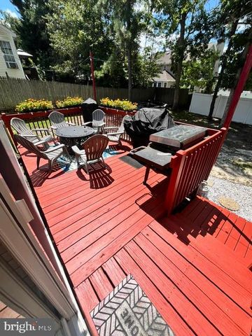 160 STOWAWAY RD, Manahawkin, NJ 08050