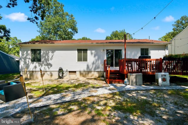 160 STOWAWAY RD, Manahawkin, NJ 08050