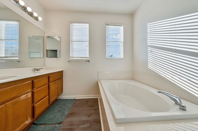 4116 Aragon Way, Rancho Cordova, CA 95742