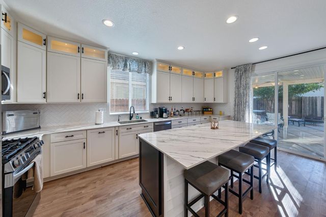 4116 Aragon Way, Rancho Cordova, CA 95742