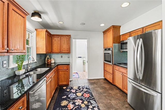 2632 Laurel Ridge Drive, Decatur, GA 30033