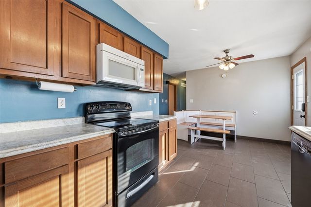 2317 Newport SW, Cedar Rapids, IA 52404