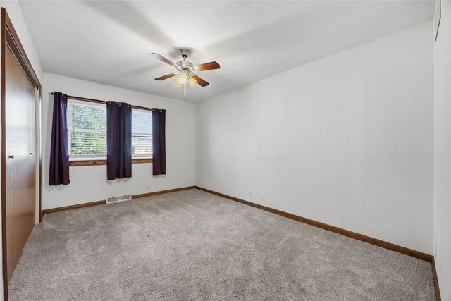 2317 Newport SW, Cedar Rapids, IA 52404