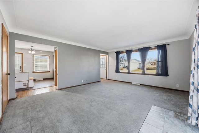 2317 Newport SW, Cedar Rapids, IA 52404