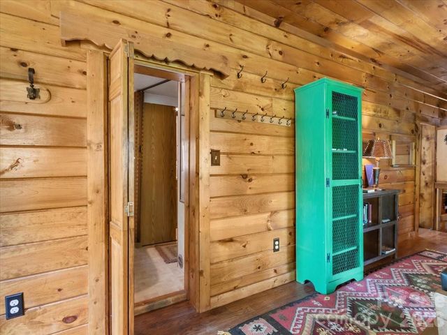 548 Bear Cub Drive 25, Spruce Pine, NC 28777
