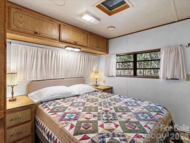 548 Bear Cub Drive 25, Spruce Pine, NC 28777