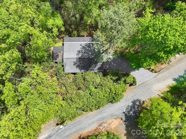 548 Bear Cub Drive 25, Spruce Pine, NC 28777