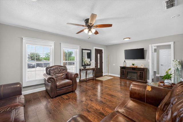 7725 FM 2164, Sanger, TX 76266
