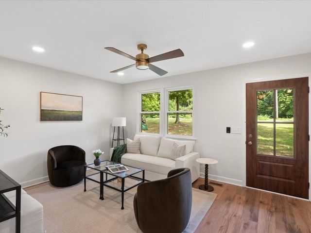 5913 Huffman Rd, Goodlettsville, TN 37072