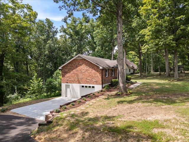 5913 Huffman Rd, Goodlettsville, TN 37072
