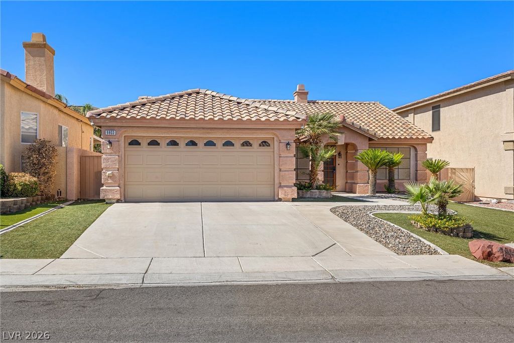 9803 Frosty Canyon Court, Las Vegas, NV 89183 — photo 2