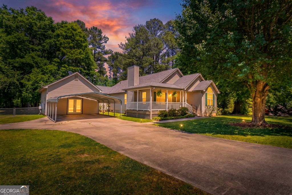 304 Annie Lane, Locust Grove, GA 30248